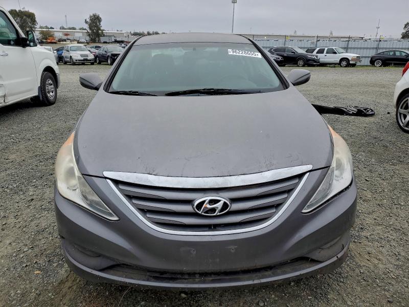 Photo 5 from auction – 2014 HYUNDAI SONATA GLS with VIN 5NPEB4AC9EH863213