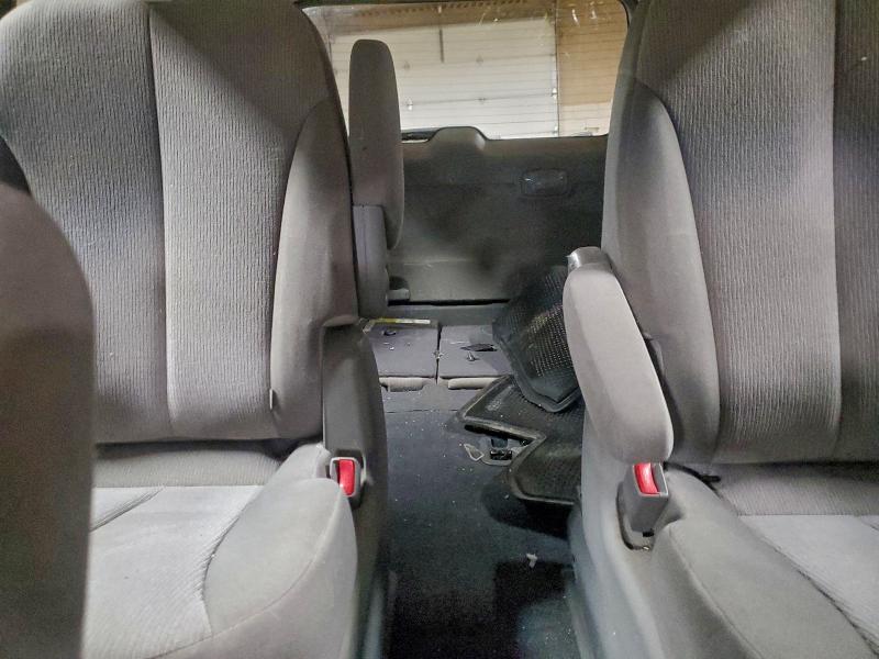 Photo 10 from auction – 2012 KIA SEDONA LX with VIN KNDMG4C72C6473283