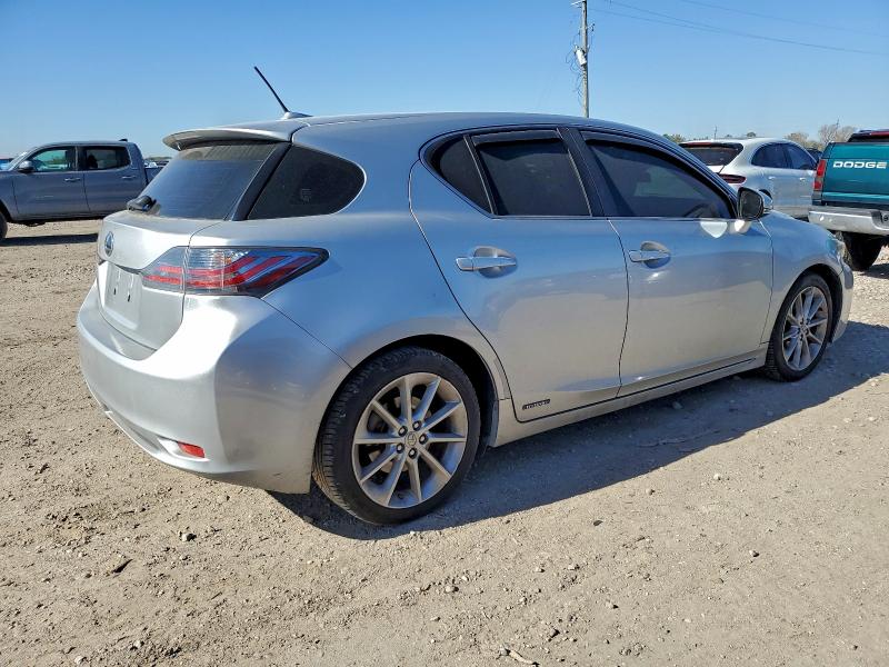 Photo 3 from auction – 2013 LEXUS CT 200 with VIN JTHKD5BH3D2132305