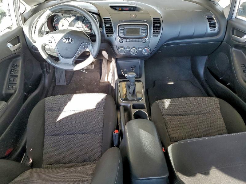 Photo 8 from auction – 2017 KIA FORTE LX with VIN 3KPFK4A73HE051986