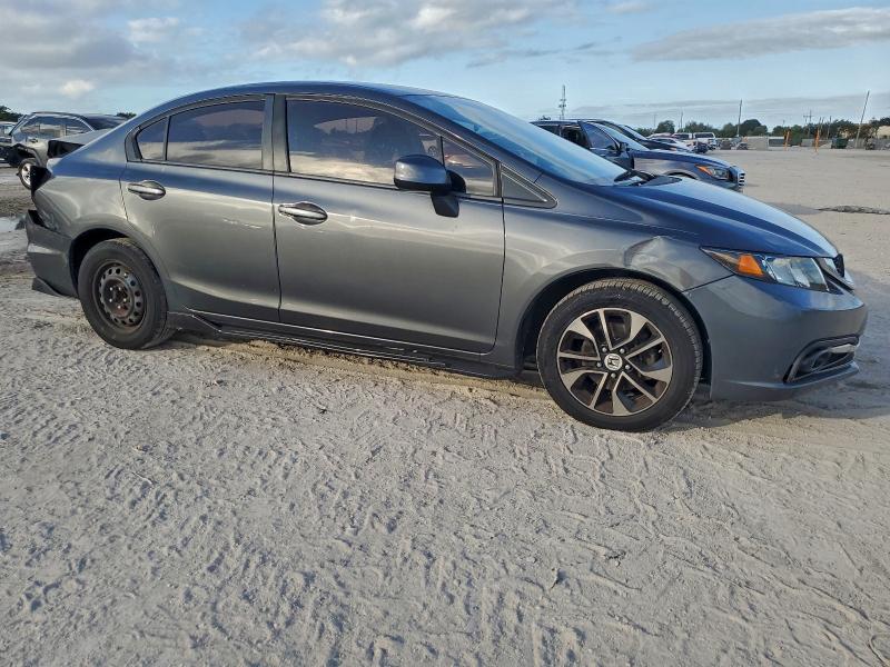 Photo 4 from auction – 2013 HONDA CIVIC with VIN 2HGFB2F53DH572251