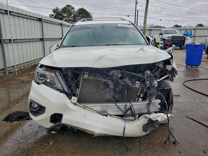 Photo 5 from auction – 2019 NISSAN PATHFINDER with VIN 5N1DR2MN2KC649871