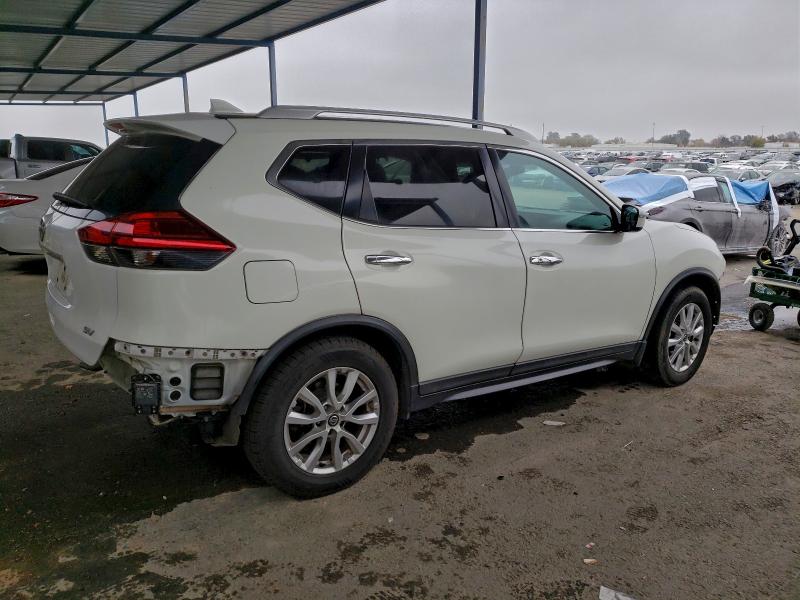 Photo 3 from auction – 2017 NISSAN ROGUE SV with VIN 5N1AT2MN7HC762664