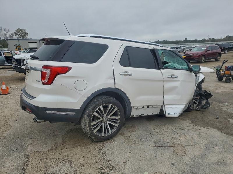Photo 3 from auction – 2019 FORD EXPLORER P with VIN 1FM5K8HT2KGA36162