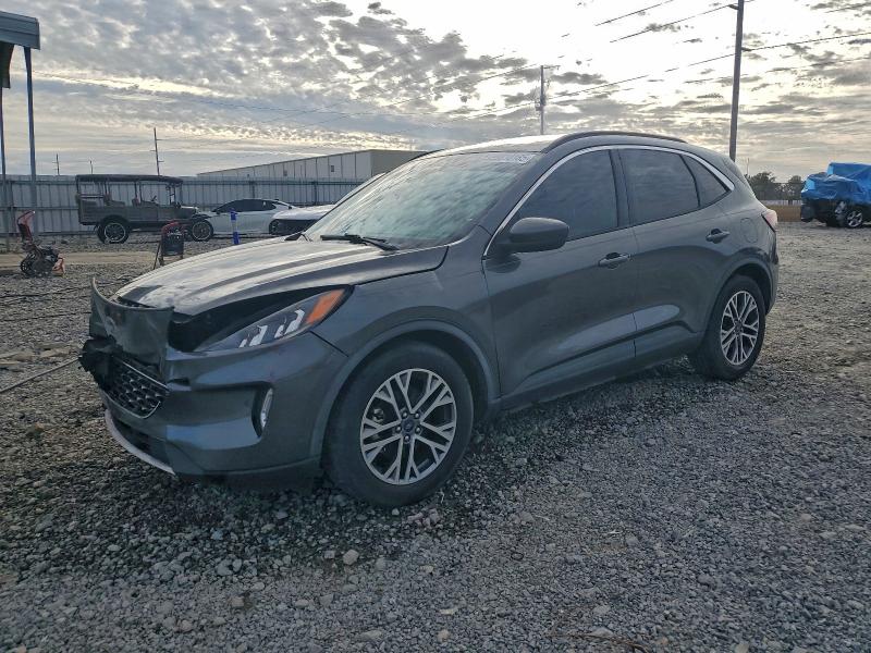 FORD ESCAPE SEL 2020 with VIN 1FMCU0H65LUA69348 - Photo from auction