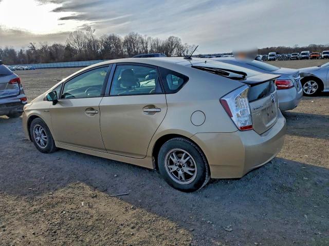 Zdjęcie 2 z aukcji – 2011 TOYOTA PRIUS z VIN JTDKN3DU8B1422569