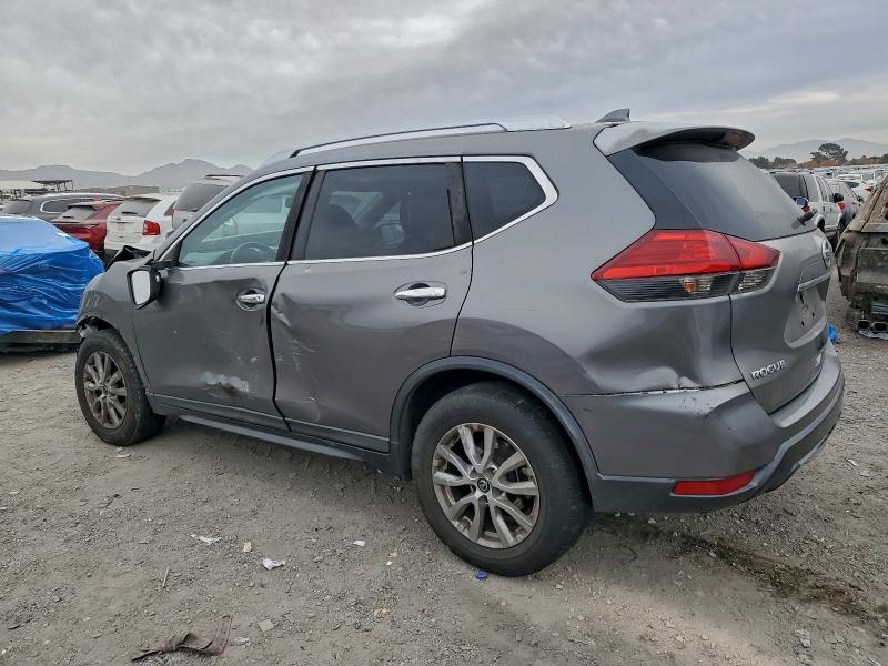 Photo 2 from auction – 2017 NISSAN ROGUE S with VIN KNMAT2MT3HP536911