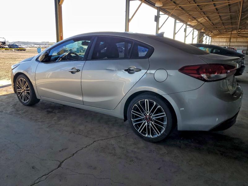 Photo 2 from auction – 2017 KIA FORTE LX with VIN 3KPFK4A73HE022116