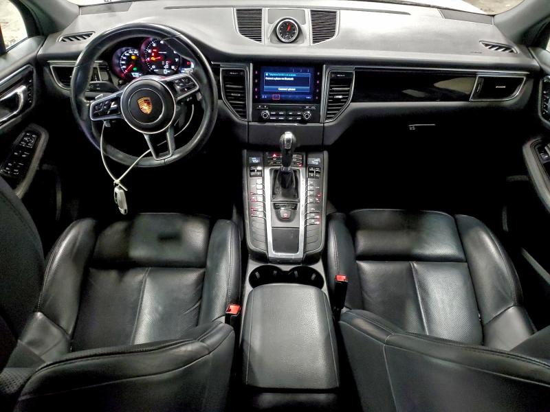 Photo 8 from auction – 2018 PORSCHE MACAN with VIN WP1AA2A54JLB10832
