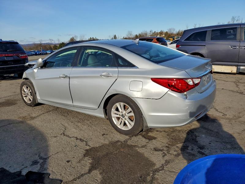Photo 2 from auction – 2013 HYUNDAI SONATA GLS with VIN 5NPEB4AC3DH671459