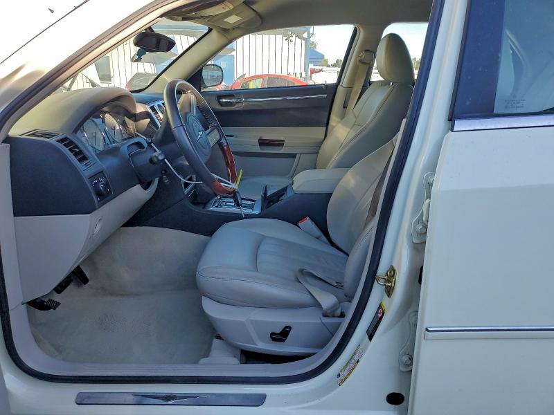 Photo 7 from auction – 2006 CHRYSLER 300C with VIN 2C3LA63H46H159093