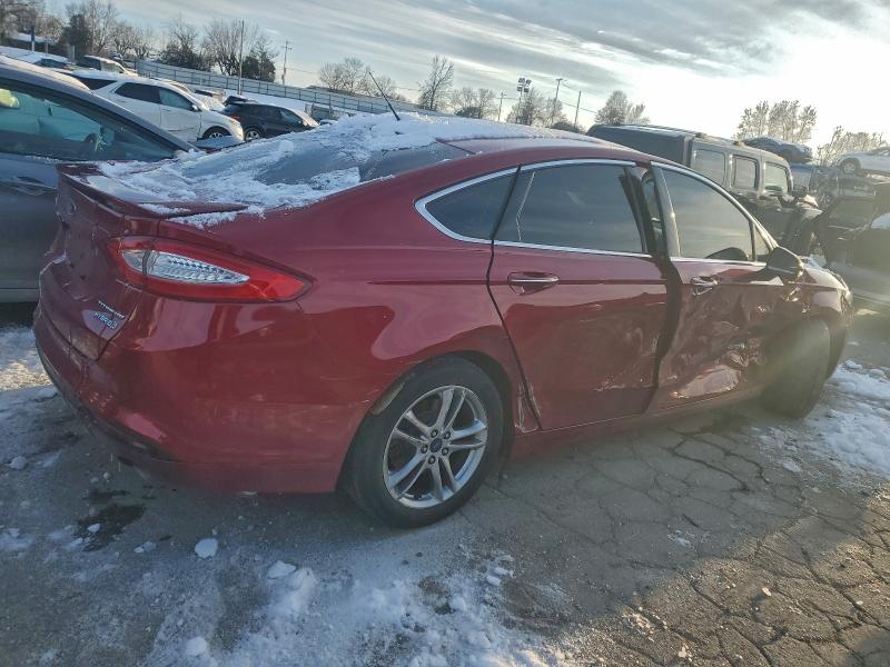 Foto 3 de la subasta – 2015 FORD FUSION con VIN 3FA6P0RU4FR213611