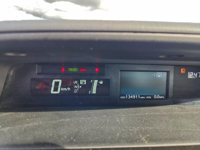 Photo 9 from auction – 2015 TOYOTA PRIUS V with VIN JTDZN3EU4FJ027761