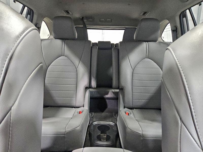 Photo 10 from auction – 2023 TOYOTA HIGHLANDER with VIN 5TDKDRAH9PS521201