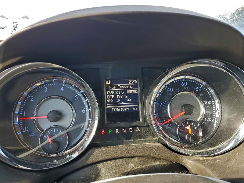 Photo 9 from auction – 2015 CHRYSLER TOWN & COU with VIN 2C4RC1CG3FR573681