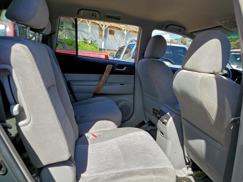 Photo 11 from auction – 2008 TOYOTA HIGHLANDER with VIN JTEEW41AX82014373