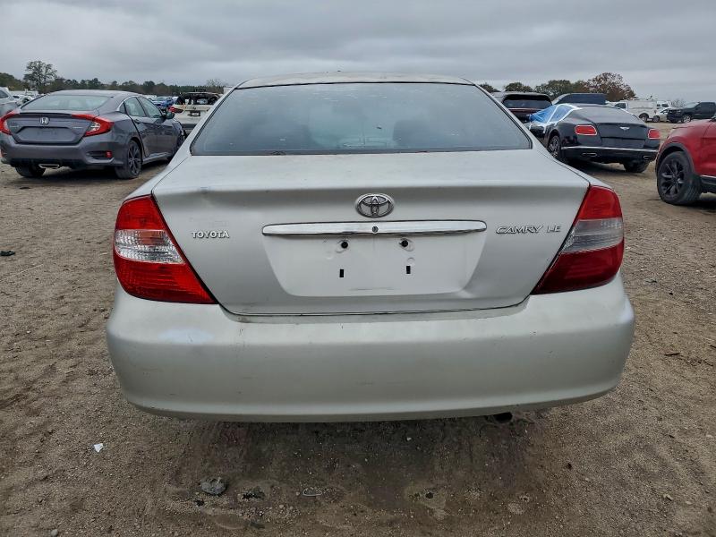 Photo 6 from auction – 2004 TOYOTA CAMRY LE with VIN 4T1BE32K94U320406
