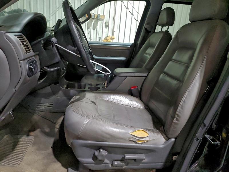 صورة رقم 7 من المزاد - 2004 FORD EXPLORER X مع VIN 1FMZU73K24UB84904