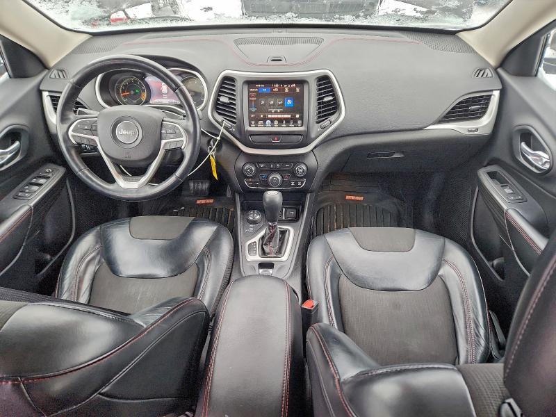 Photo 8 from auction – 2016 JEEP CHEROKEE T with VIN 1C4PJMBS6GW365131