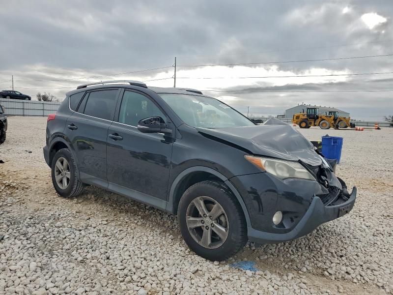 Photo 4 from auction – 2014 TOYOTA RAV4 XLE with VIN 2T3WFREV2EW110391