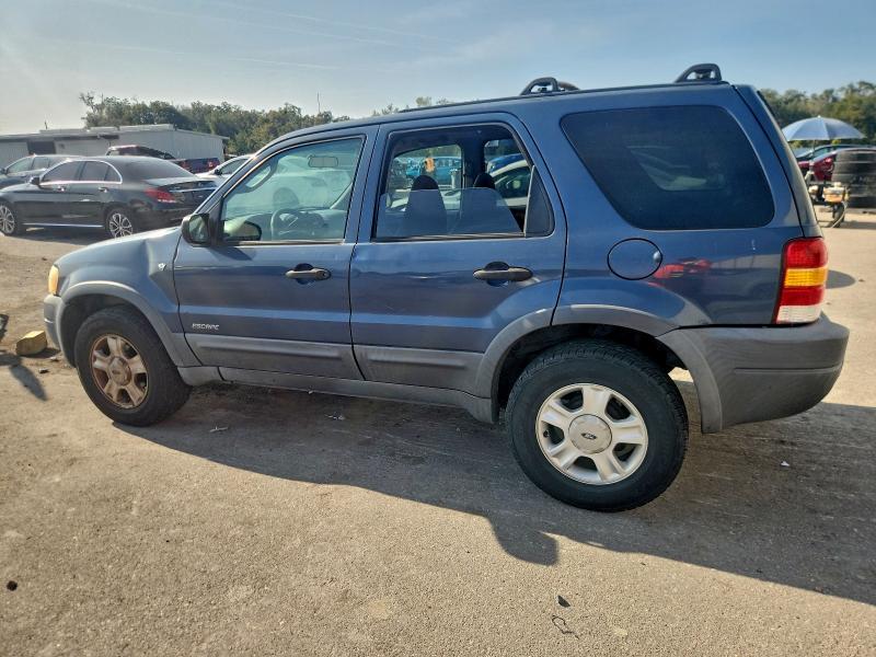 Photo 2 from auction – 2001 FORD ESCAPE XLT with VIN 1FMYU03121KC39322