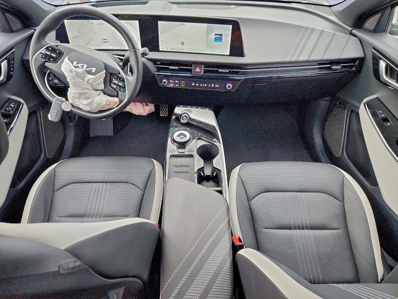 Photo 8 from auction – 2024 KIA EV6 with VIN KNDC4DLC5R5169185