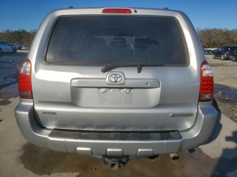 Photo 6 from auction – 2006 TOYOTA 4RUNNER SR with VIN JTEZU14R968065591