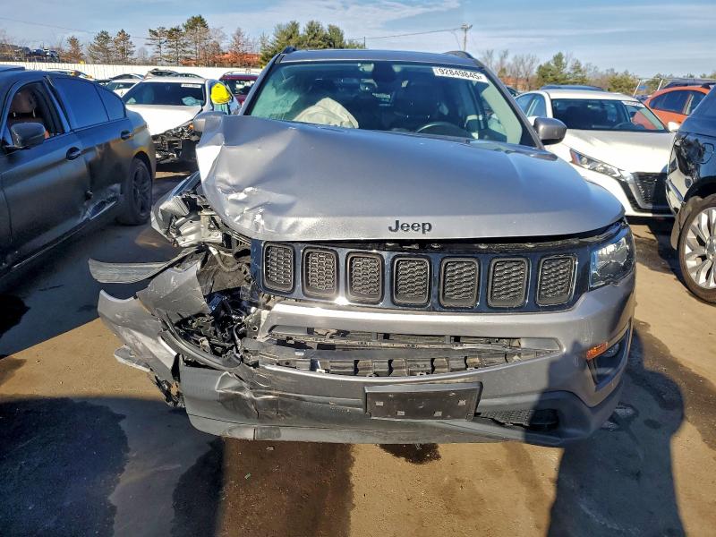 Photo 5 from auction – 2018 JEEP COMPASS LA with VIN 3C4NJDBB6JT176239