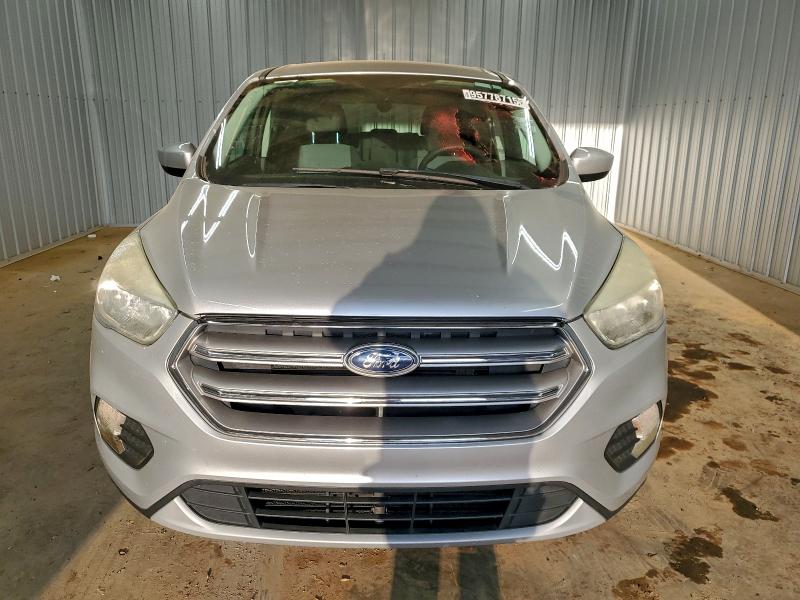 Photo 5 from auction – 2017 FORD ESCAPE SE with VIN 1FMCU0GD8HUD49062
