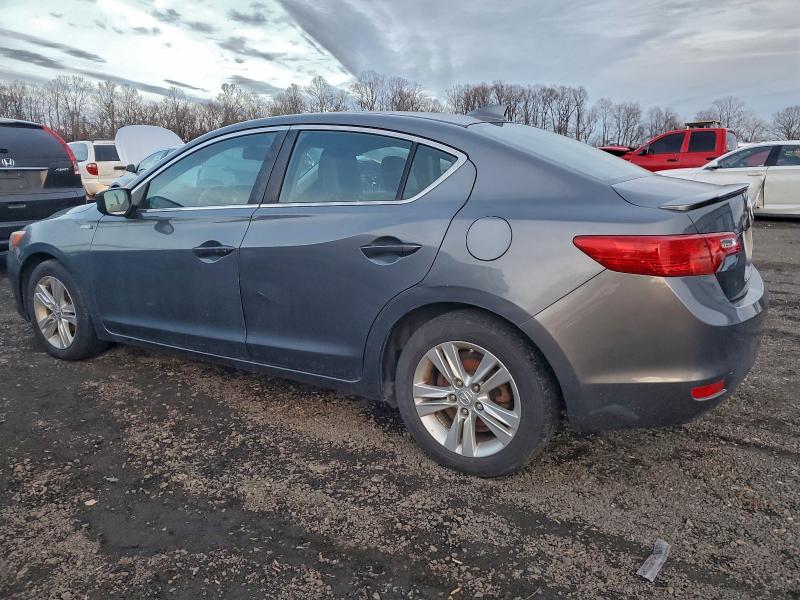 صورة رقم 2 من المزاد - 2013 ACURA ILX مع VIN 19VDE3F70DE000045