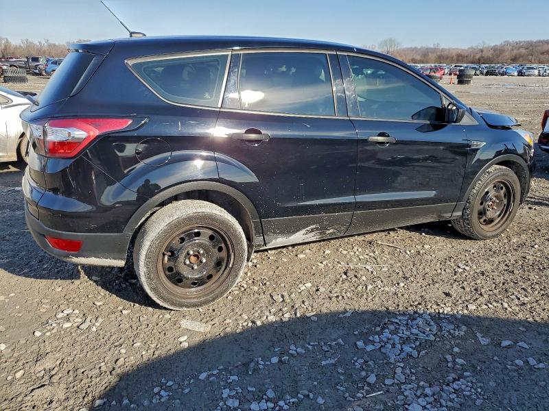Photo 3 from auction – 2017 FORD ESCAPE S with VIN 1FMCU0F7XHUD60382