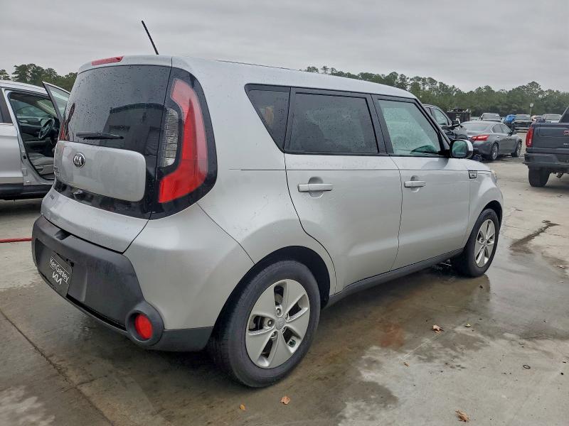 Photo 3 from auction – 2016 KIA SOUL with VIN KNDJN2A26G7823809