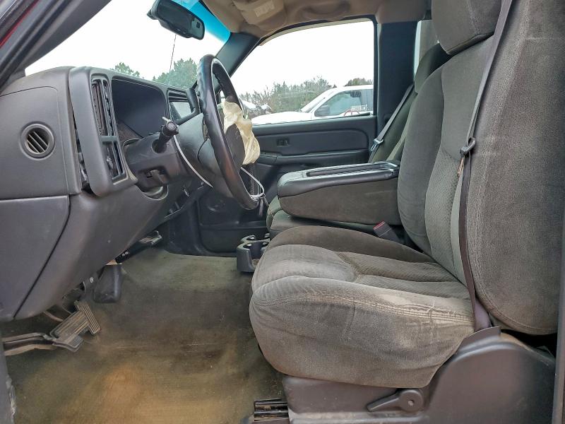 Photo 7 from auction – 2004 CHEVROLET SILVERADO with VIN 2GCEK19T241342692