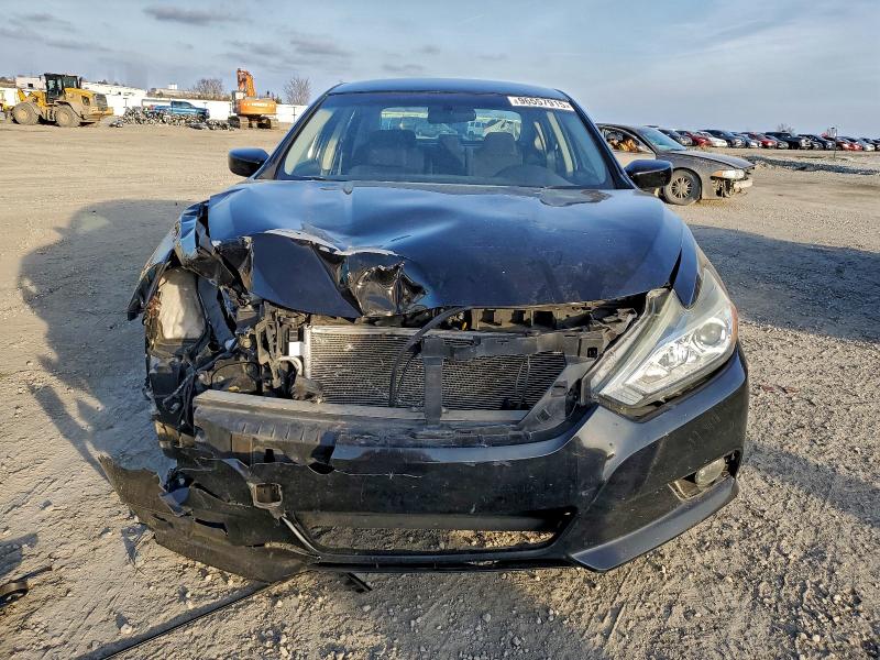Photo 5 from auction – 2017 NISSAN ALTIMA 2.5 with VIN 1N4AL3AP3HC192507