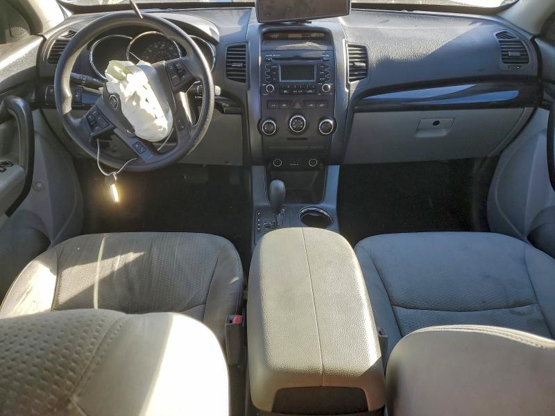 Photo 8 from auction – 2012 KIA SORENTO BA with VIN 5XYKT4A22CG270062