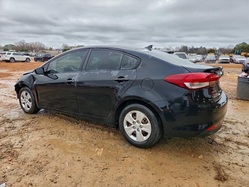 Photo 2 from auction – 2017 KIA FORTE LX with VIN 3KPFK4A74HE015692