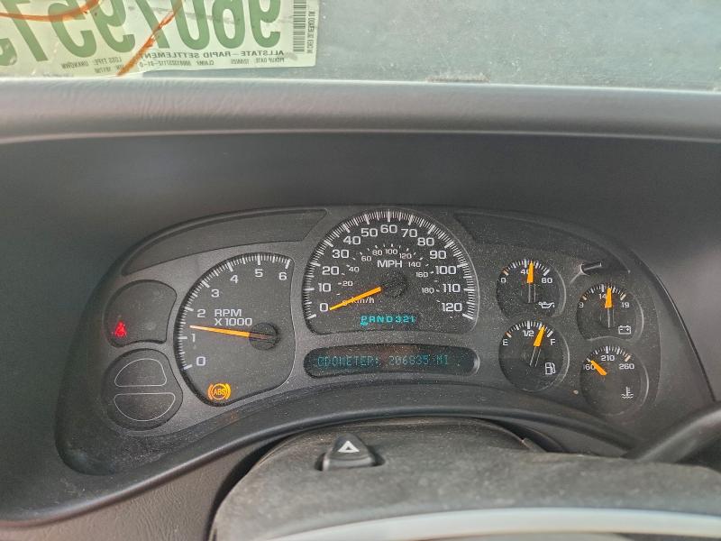 Photo 9 from auction – 2004 CHEVROLET SILVERADO with VIN 1GCEC14VX4Z181750