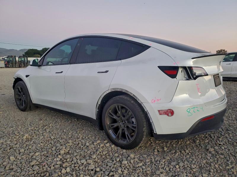 Photo 2 from auction – 2025 TESLA MODEL Y with VIN 7SAYGAEE9SF222102