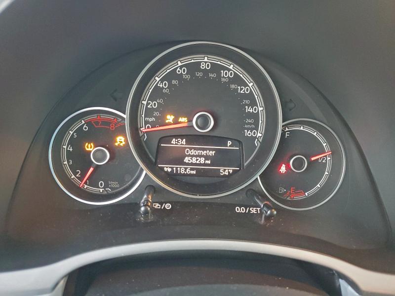Photo 9 from auction – 2018 VOLKSWAGEN BEETLE S with VIN 3VW5DAAT1JM517358