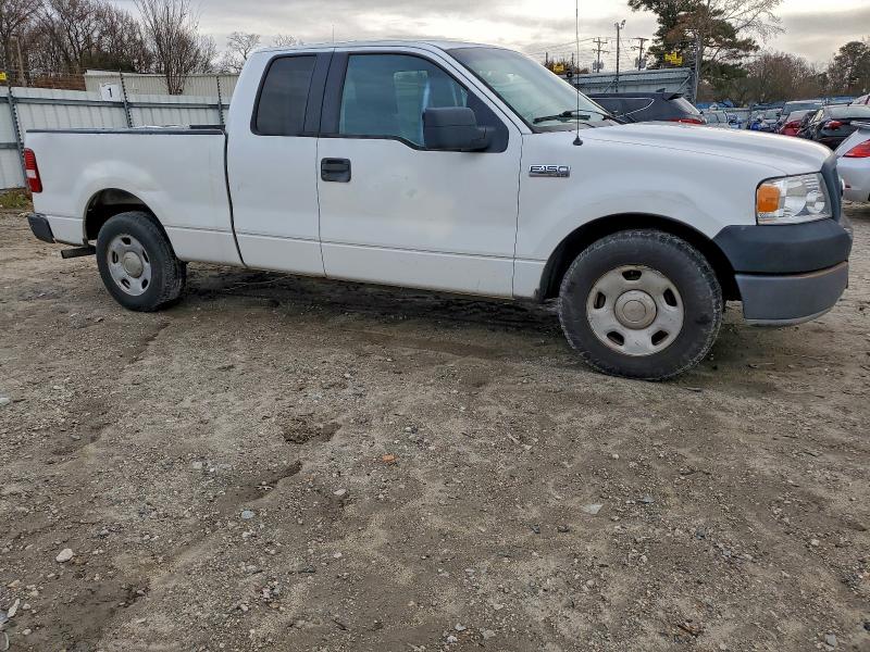 Photo 4 from auction – 2005 FORD F150 with VIN 1FTRX12WX5FA33411