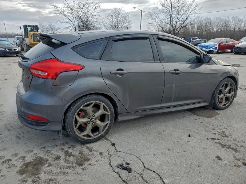 Photo 3 from auction – 2018 FORD FOCUS ST with VIN 1FADP3L99JL215830