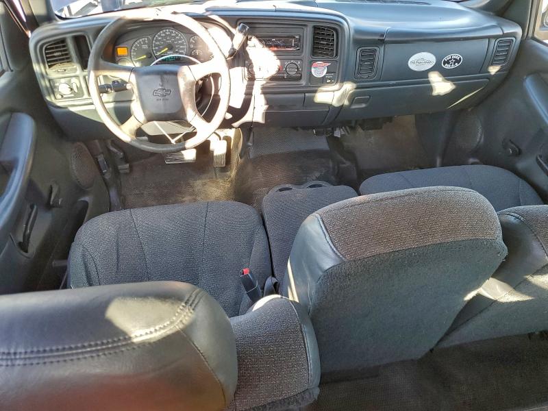 Photo 8 from auction – 2001 CHEVROLET SILVERADO with VIN 2GCEC19V611190829