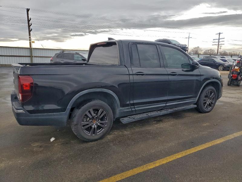 Photo 3 from auction – 2017 HONDA RIDGELINE with VIN 5FPYK3F17HB033208