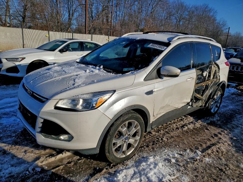 FORD ESCAPE 2014 with VIN 1FMCU9J92EUE45094 - Photo from auction