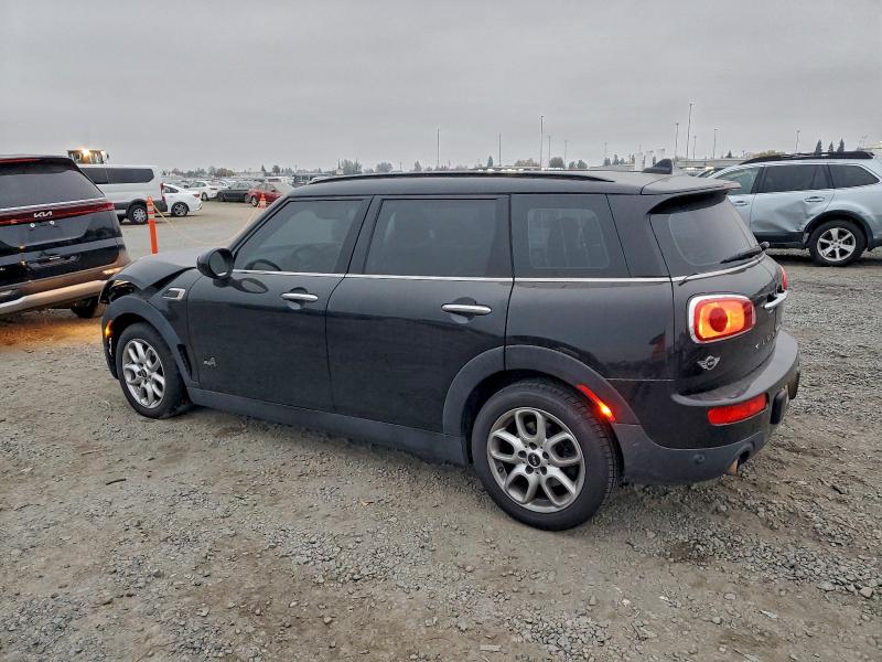 Photo 2 from auction – 2018 MINI COOPER CLU with VIN WMWLU1C53J2F29138