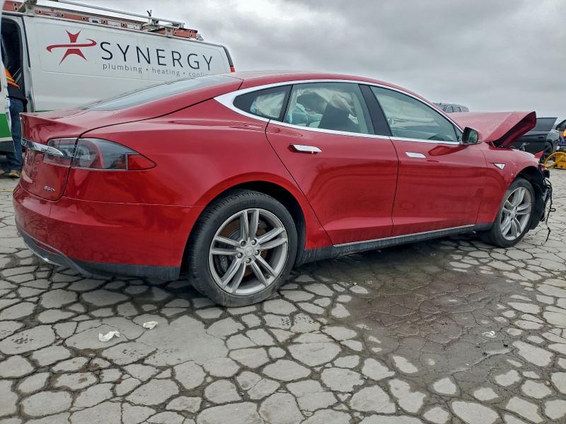 Photo 3 from auction – 2015 TESLA MODEL S 85 with VIN 5YJSA1H25FF093500