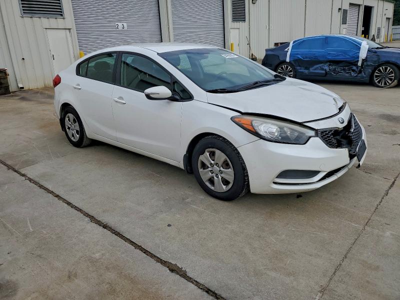 Photo 4 from auction – 2016 KIA FORTE LX with VIN KNAFX4A69G5521793