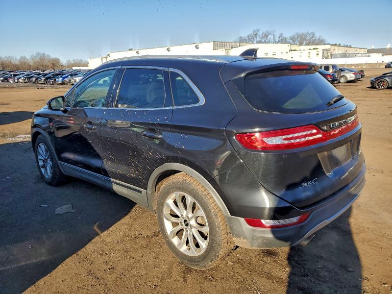 Photo 2 from auction – 2015 LINCOLN MKC with VIN 5LMCJ2A93FUJ07184