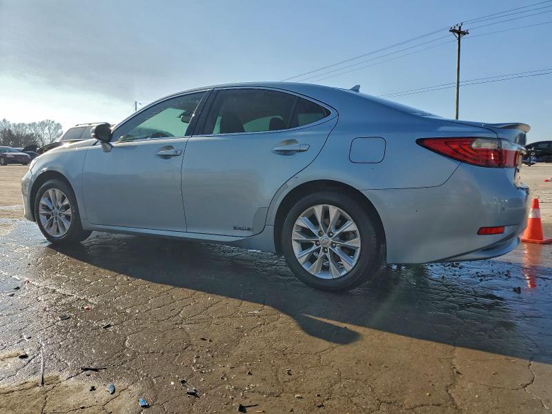 Photo 2 from auction – 2013 LEXUS ES 300H with VIN JTHBW1GG3D2033888