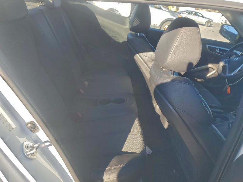 Photo 10 from auction – 2013 HYUNDAI VELOSTER with VIN KMHTC6AD0DU141346